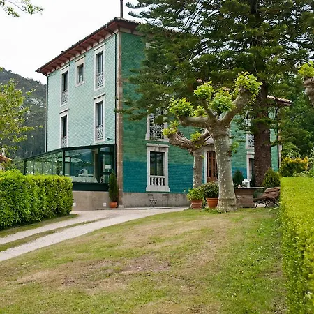 Otel Rural La Raposera Caravia